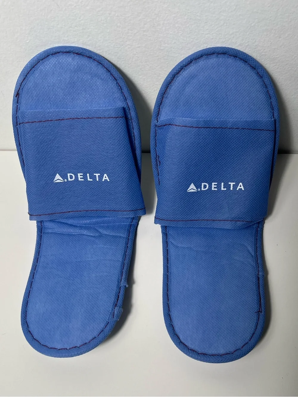 Delta Air Lines Inflight Amenity Disposable Foldable Open Toe Slippers Sandals